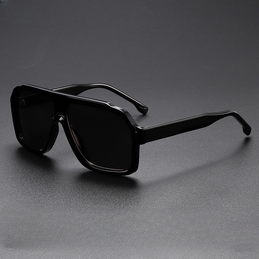 TITAN RETRO SUNGLASSES