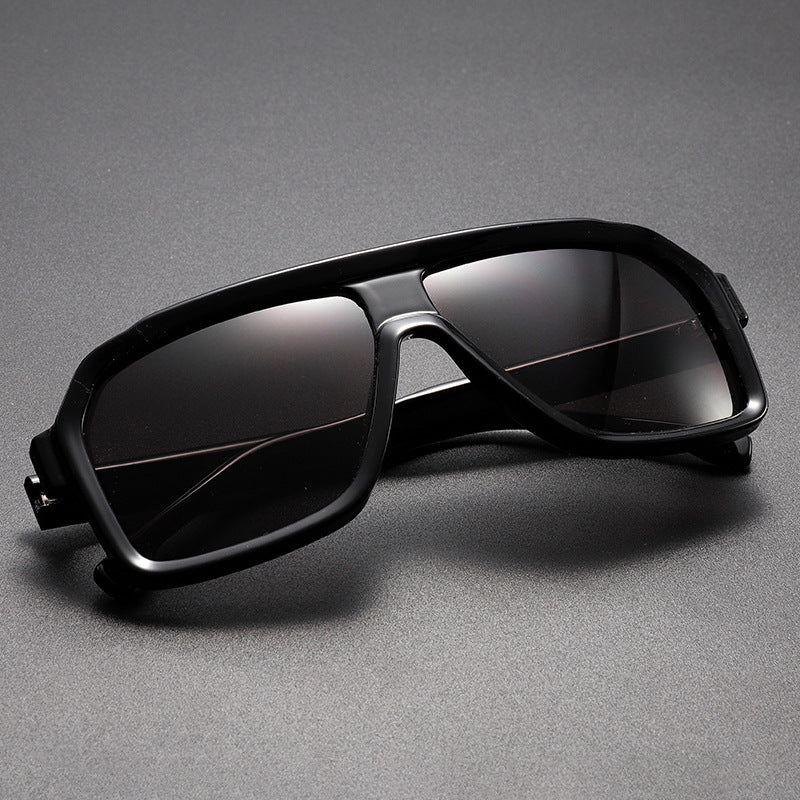 TITAN RETRO SUNGLASSES