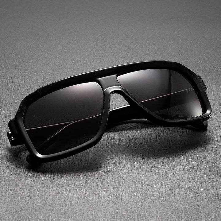 TITAN RETRO SUNGLASSES