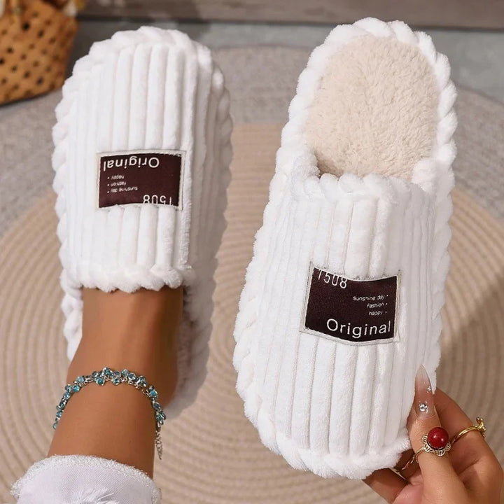 HOMESTEAD CUSHION SLIDES